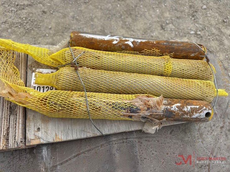 (4)-50mm-excavator-pins-image-1