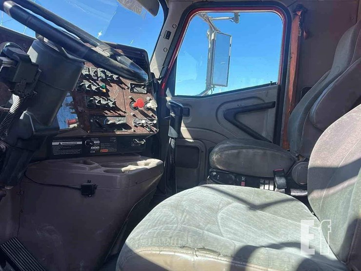 2006-international-9200-image-9