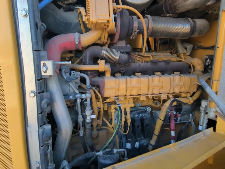 2023-deere-544p-image-11