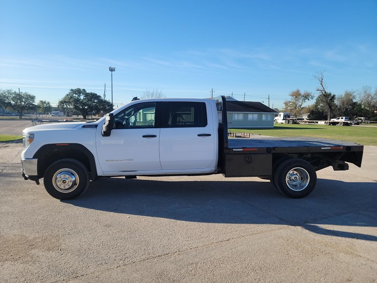 2020-gmc-3500-image-1