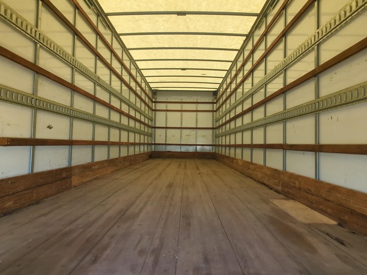 2019-international-van-truck-vn:dlp3794-image-6