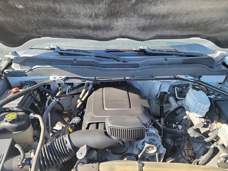 2018-chevrolet-3500-image-8