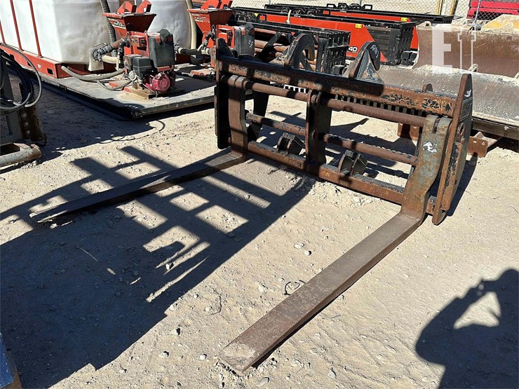 caterpillar-924-image-1