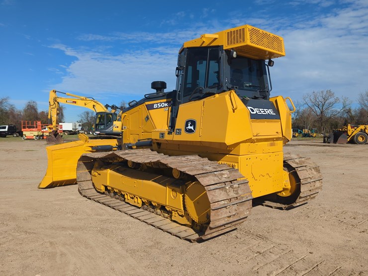 2018-deere-850k-lgp-image-3