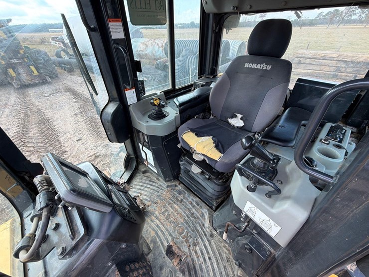 2021-komatsu-d51pxi-24-image-18