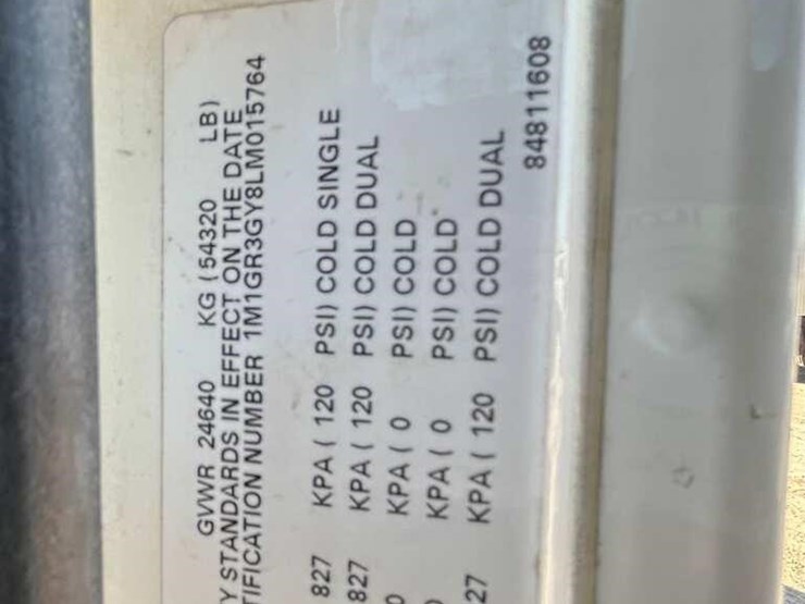 2020-mack-granite-64ft-image-15