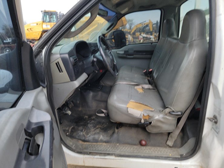 2006-ford-f350-image-10