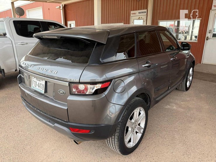 2015-land-rover-range-rover-image-3