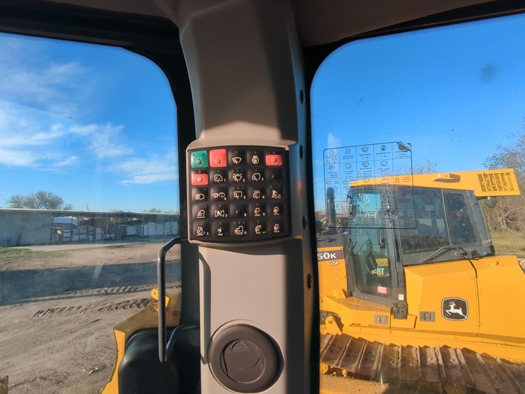 2020-deere-750l-lgp-image-18