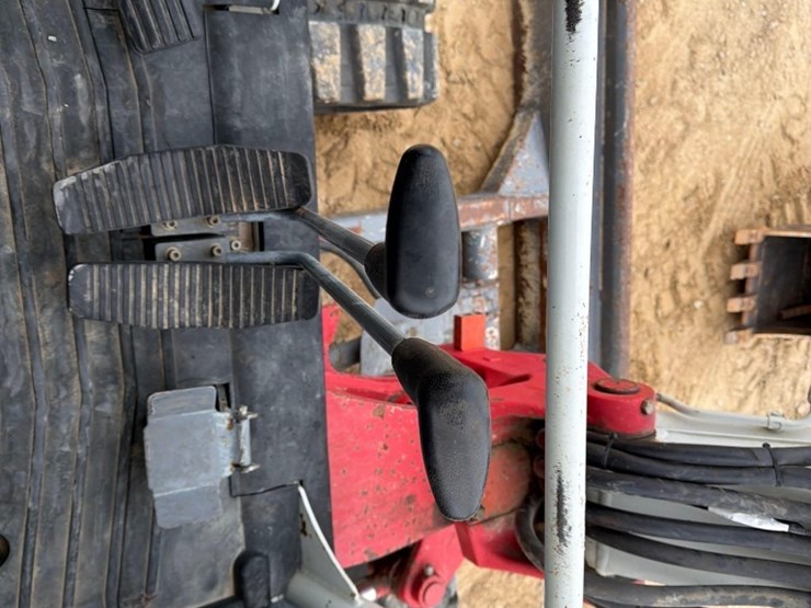 takeuchi-tb240-image-20