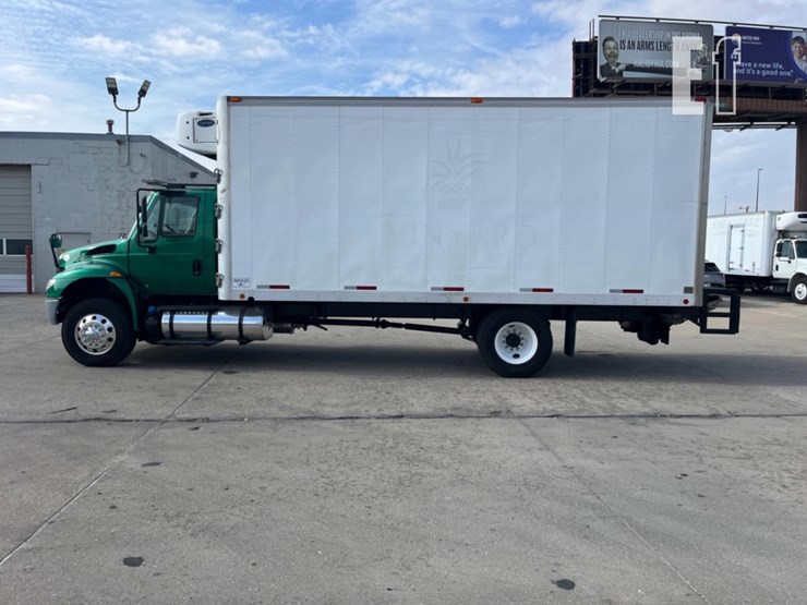 2019-international-durastar-4300-image-8