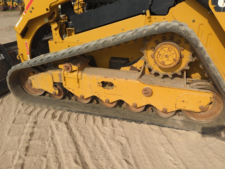 2016-caterpillar-299d2-image-6