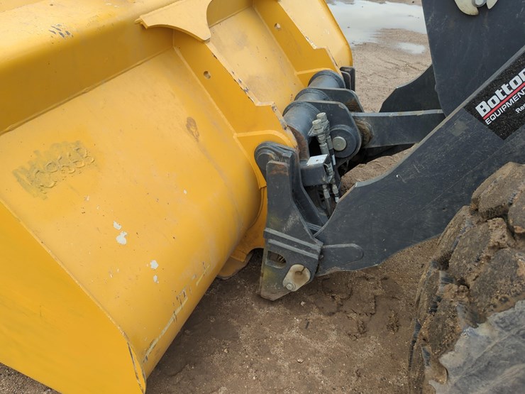 2023-deere-544p-image-8