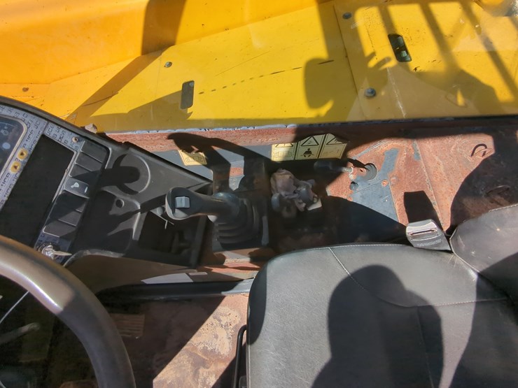 2016-jcb-507-42-image-10