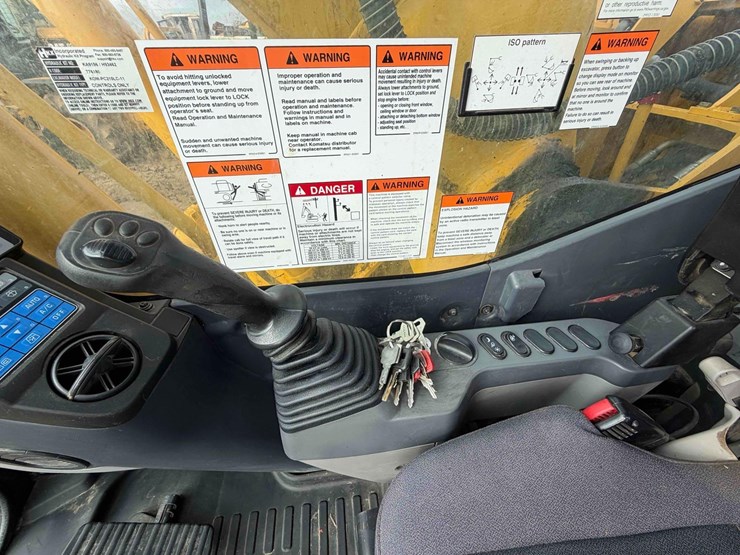 2021-komatsu-pc210-lc-11-image-25