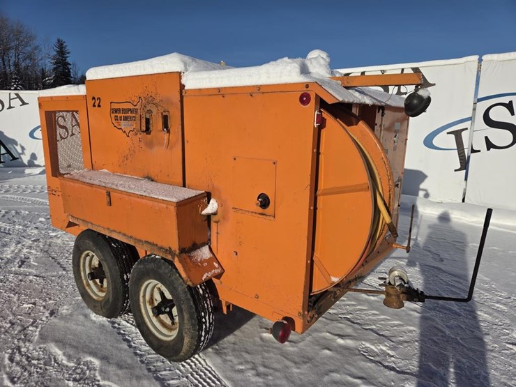 #5000-•-sewer-equipment-tandem-axle-sewer-jetter-trailer-image-3