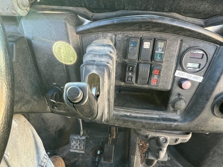 2011-polaris-ranger-ev-image-18