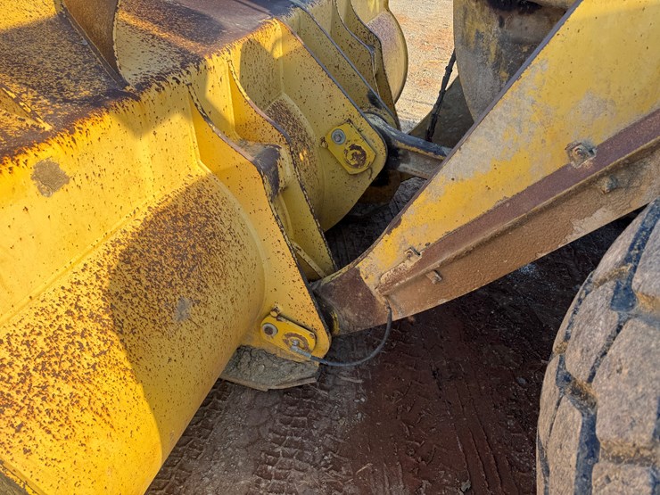 komatsu-wa380-7-image-9