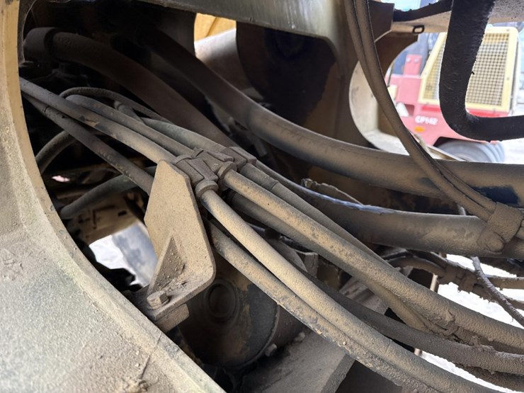 1988-caterpillar-950e-image-30