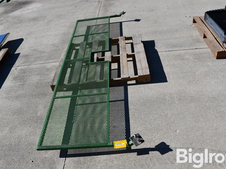 9'x2'-screen-image-2