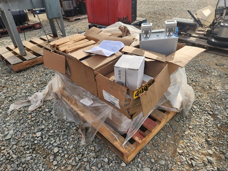 #6029-•-misc.-exit-signs-and-battery-units-image-3