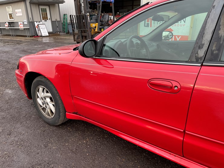 #1005-•-2004-pontiac-grand-am-sedan-(has-wi-title)-image-10