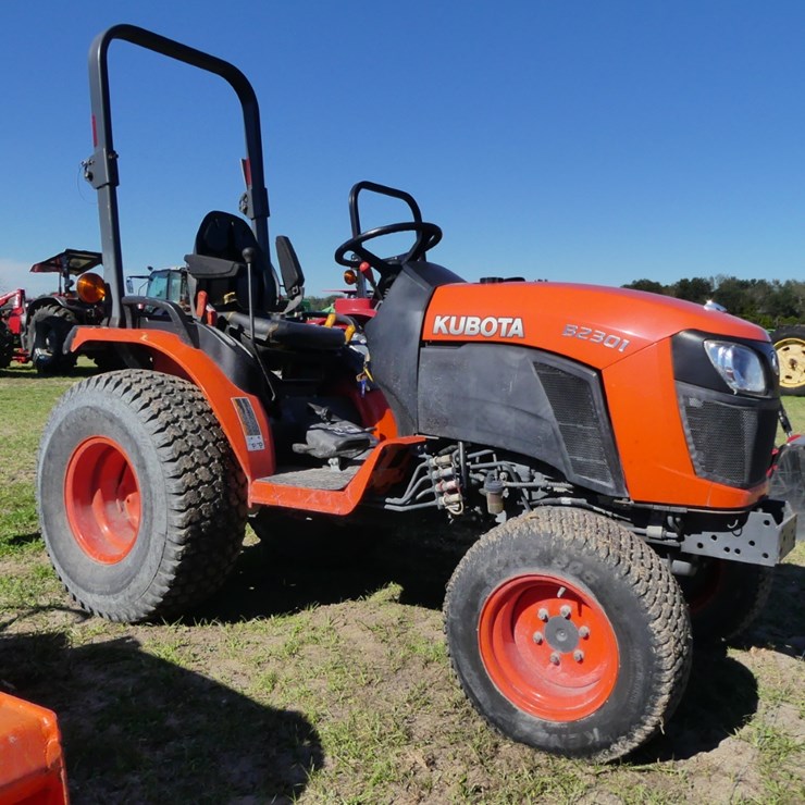 KUBOTA B2301