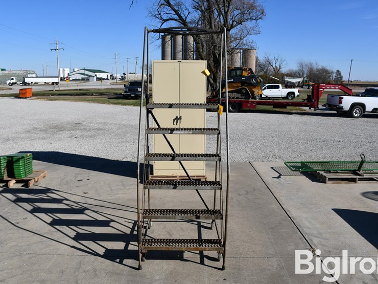 metal-rolling-stand-image-2