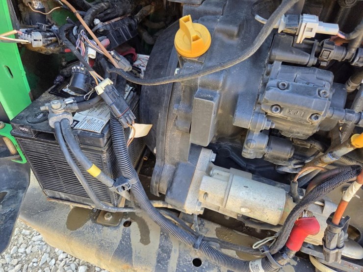 2018-bobcat-t740-image-29