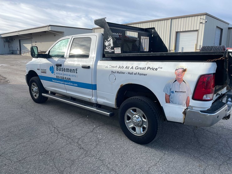 2016-ram-2500-tradesman-image-7