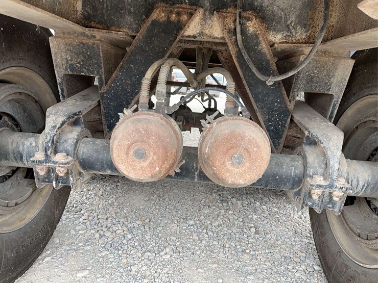 1990-east-28ft-dump-trailer,-new-hoist,-like-new-tires,-and-newer-tarp,-newer-tarp-bows,-good-liner,-really-good-shape-for-the-year,-good-shape,-just-downsizing-image-15