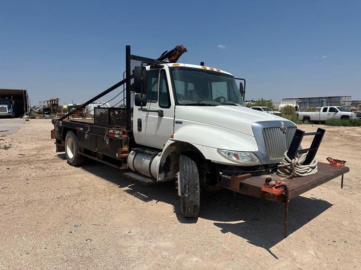 2013-international-durastar-4300-image-10