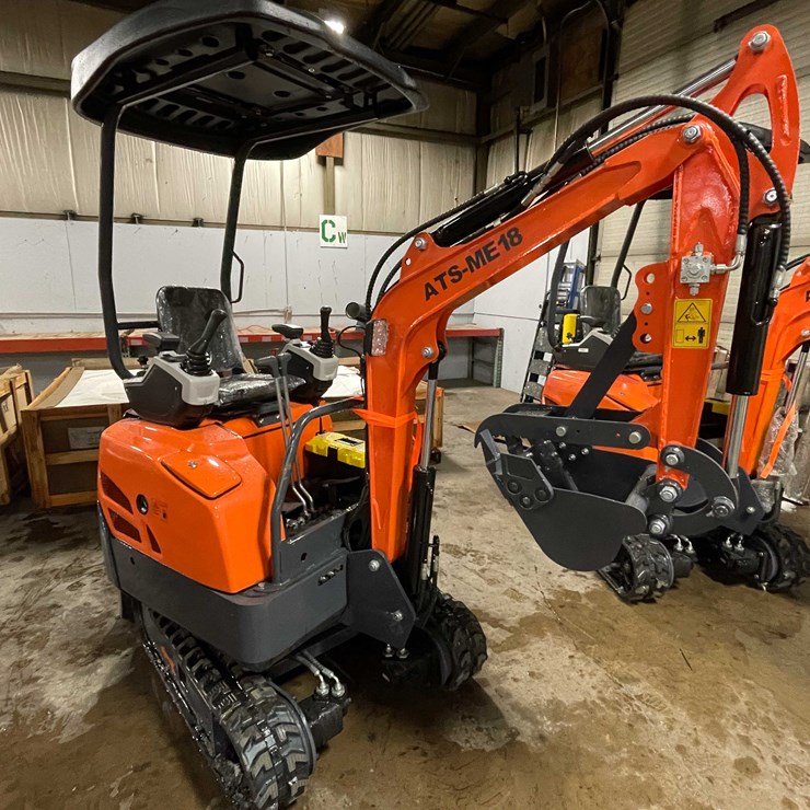 #2004 • 2025 Unused ME18 Mini Excavator (O9)