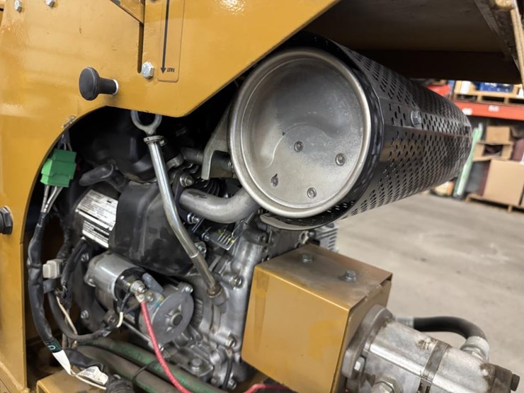 #3279-•-ase-cheetah-ss16-skidsteer-w/-bucket/forks-image-27