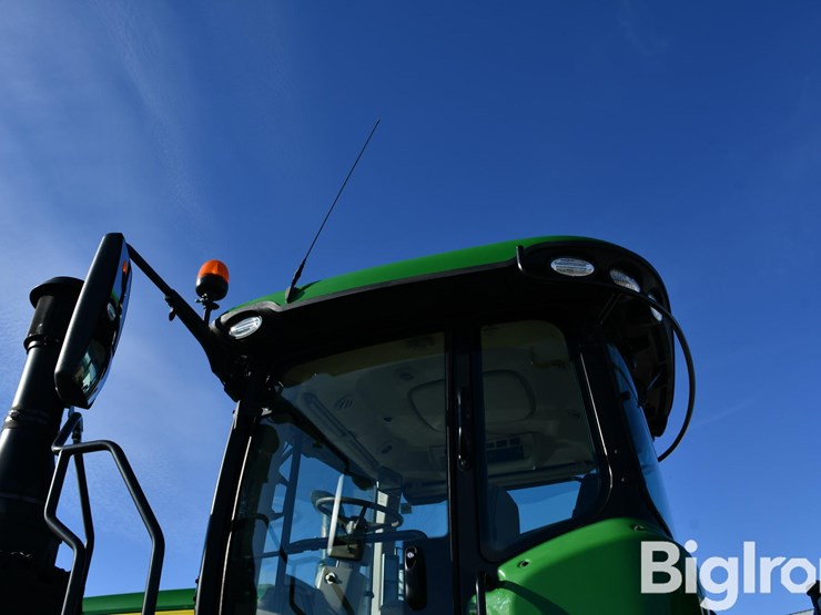 2020-john-deere-9520r-image-15