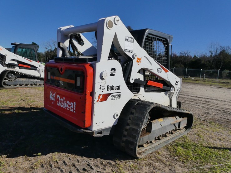 2021-bobcat-t770-image-3