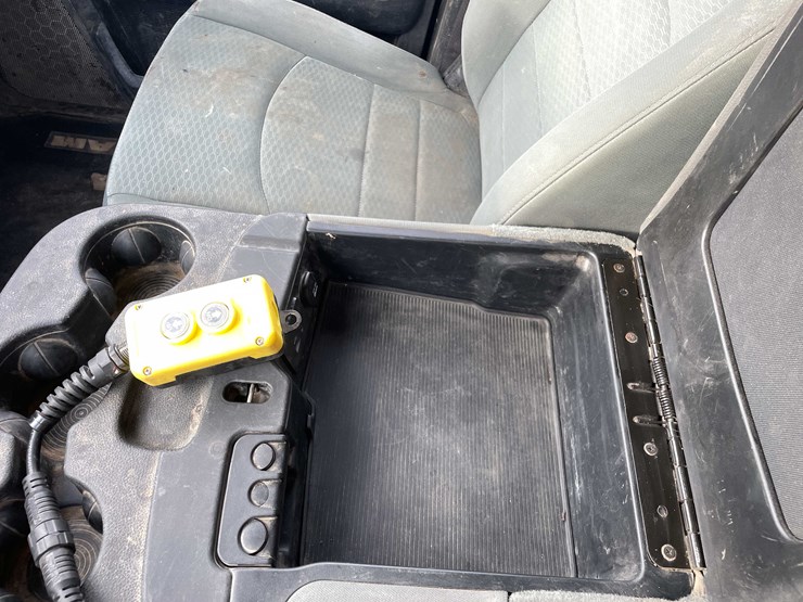 2016-ram-2500-tradesman-image-126