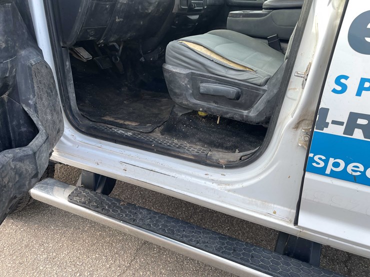 2016-ram-2500-tradesman-image-39