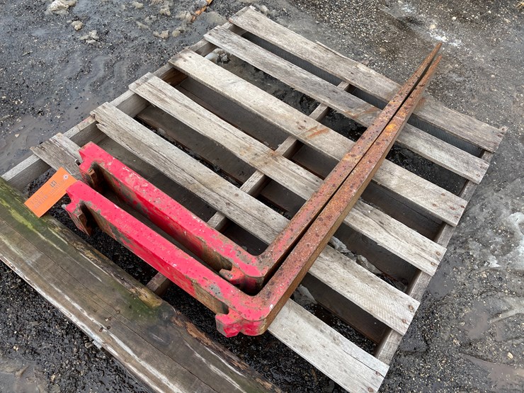 #1317-•-(2)-bolzoni-pallet-forks-image-1