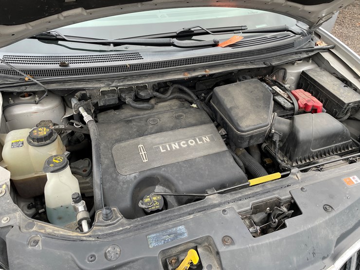 2012-lincoln-mkx-image-43