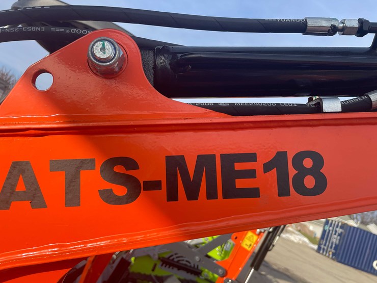 #2000-•-2025-unused-me18-mini-excavator-(o9)-image-3