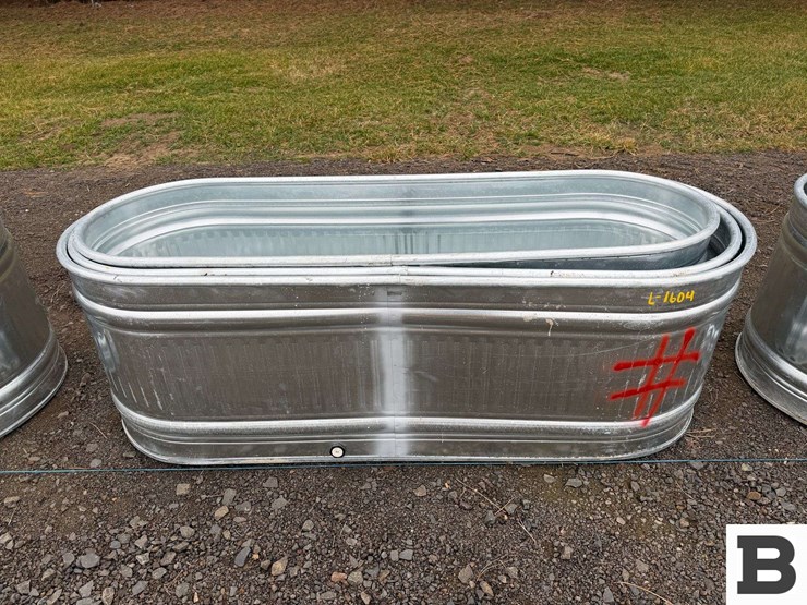 behlen-country-galvanized-round-end-stock-tanks---factory-defect/damaged-image-1