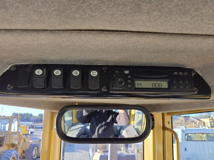 2007-caterpillar-d5n-lgp-image-50