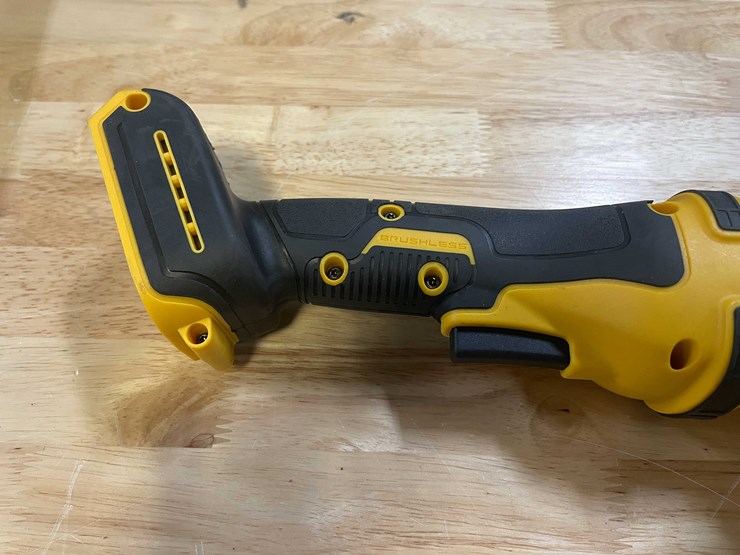 #2042-•-dewalt-style-cut-off-tool-kit-with-batteries-and-case-(pr11)-image-6