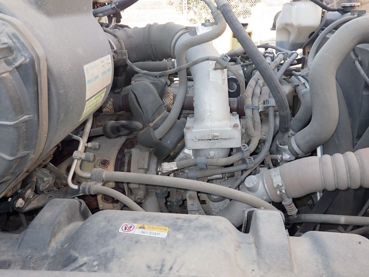 2020-hino-268a-image-17