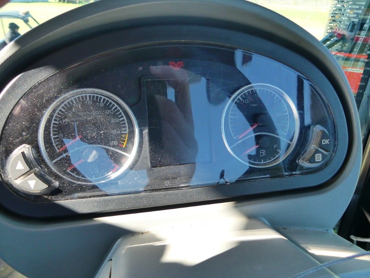 2017-versatile-260-image-17