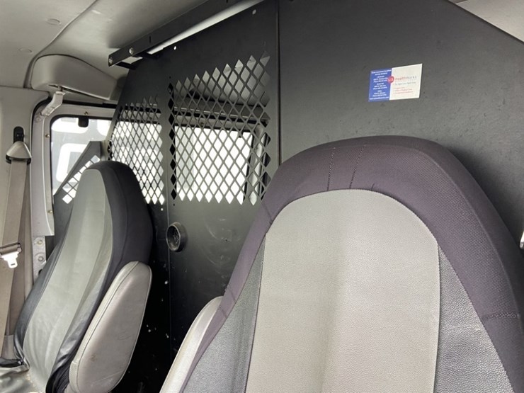 2004-ford-e350-sd-image-31