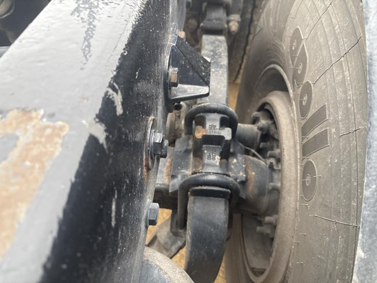 2006-peterbilt-379-image-50