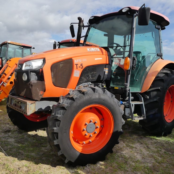2018 KUBOTA M5-111
