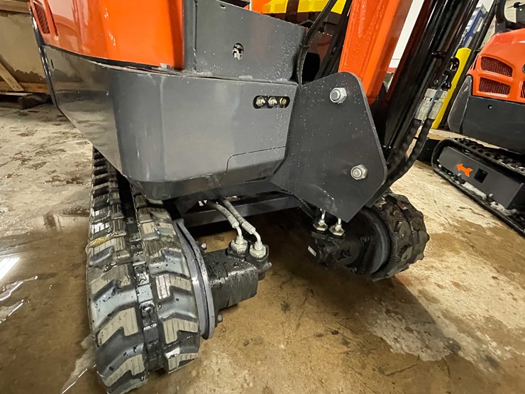 #2004-•-2025-unused-me18-mini-excavator-(o9)-image-2